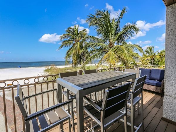 Fort Myers Vacation Home Sleep Ten Guests,