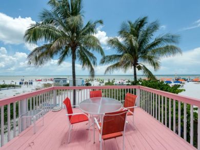 On Beach Fort Myers Vacation Home Three Bedrooms Sleep 6