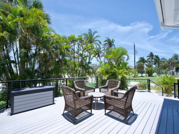 Fort Myers Walk to Beach Pool Home