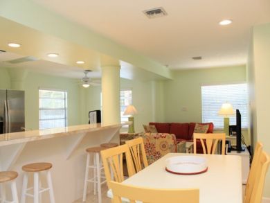 Fort Myers Home 907527
