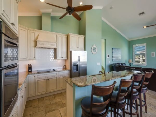 Fort Myers Luxury 5 Bedroom Home with Private Pool & Spa