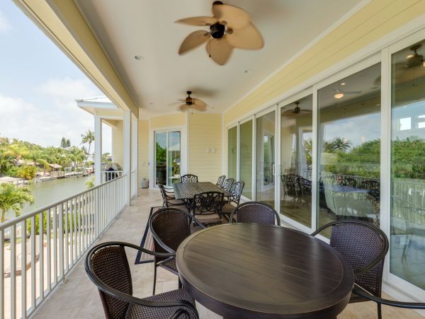5 Bedroom Canal Home with Private Pool and Dock- Fort Myers