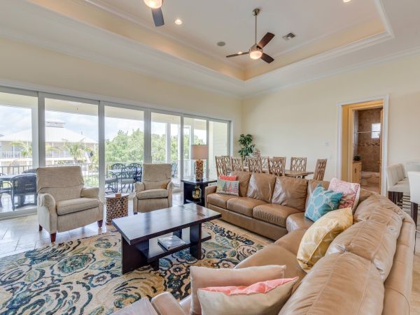 5 Bedroom Canal Home with Private Pool and Dock- Fort Myers