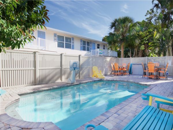 Fort Myers Home 907536