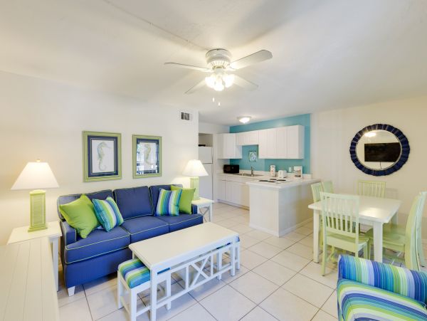 Fort Myers Home 907536