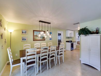 Fort Myers Home 907539