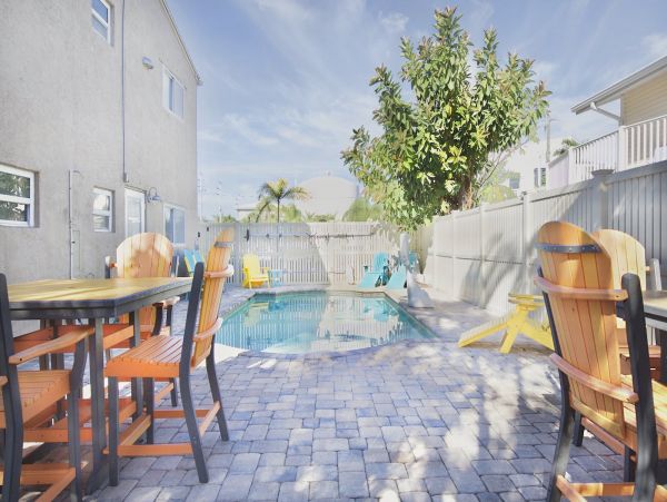 Walk to Beach Fort Myers Vacation Condo Two Bedrooms