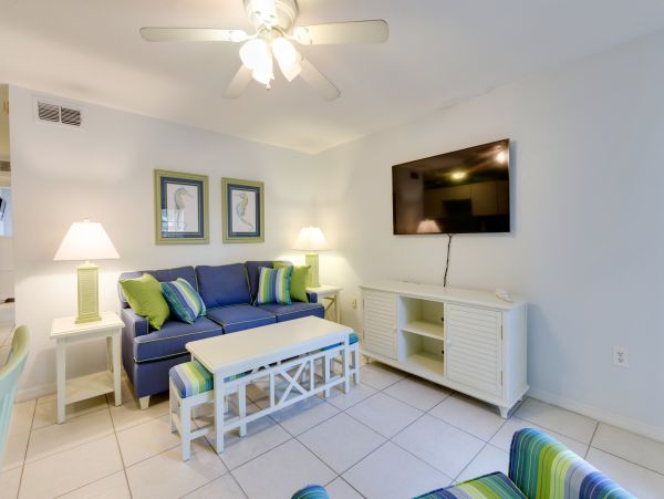 Walk to Beach Fort Myers Vacation Condo Two Bedrooms