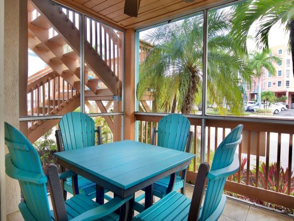 Walk to Beach Fort Myers Vacation Condo Two Bedrooms