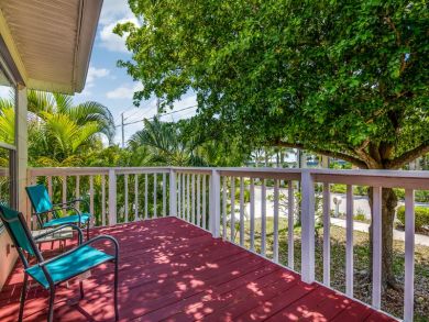 Fort Myers Adorable Vacation Cottage with Pool