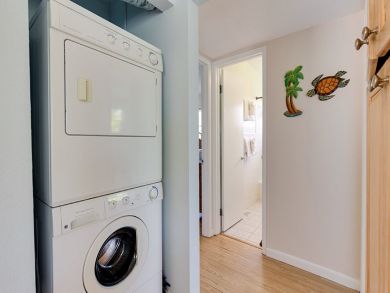 Fort Myers Adorable Vacation Cottage with Pool