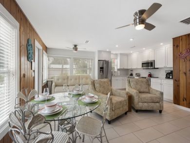 Charming Vacation Rental on Fort Myers Beach. Call Today