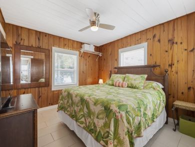 Charming Vacation Rental on Fort Myers Beach. Call Today