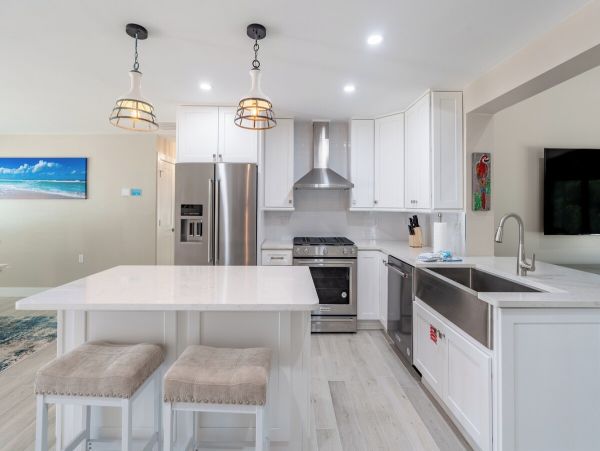 Luxury Vacation Rental with Private Pool & Hot Tub in Fort Myers