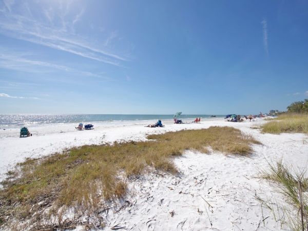 Luxury Vacation Rental with Private Pool & Hot Tub in Fort Myers