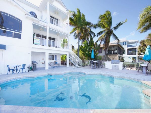 Luxury Fort Myers Bay Front Vacation Pool Home Sleeps 8