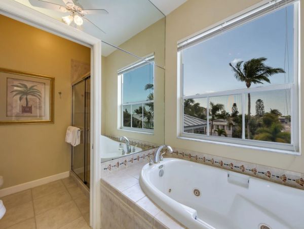 Luxury Fort Myers Bay Front Vacation Pool Home Sleeps 8