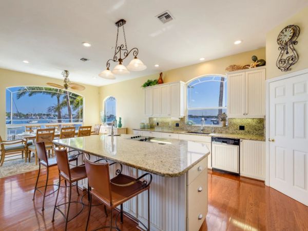 Luxury Fort Myers Bay Front Vacation Pool Home Sleeps 8