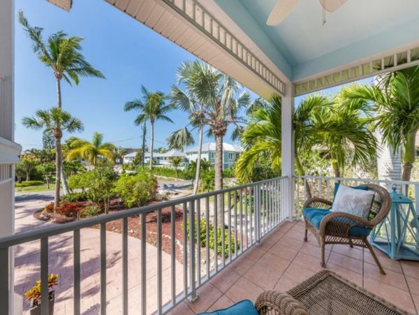 Luxury Fort Myers Bay Front Vacation Pool Home Sleeps 8