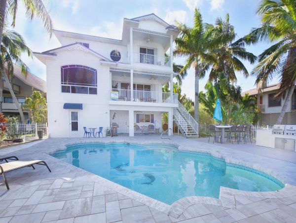 Luxury Fort Myers Bay Front Vacation Pool Home Sleeps 8