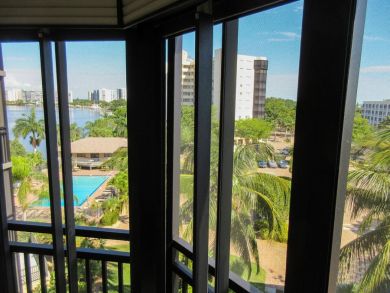 Fort Myers Condo 907572
