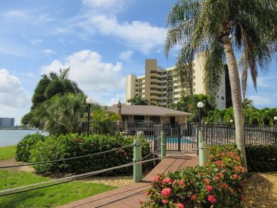 Fort Myers Condo 907572