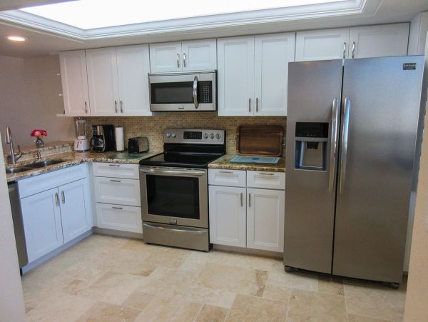 Fort Myers Beach Luxury Condo - 2-Bedroom Oceanfront Vacation Rental