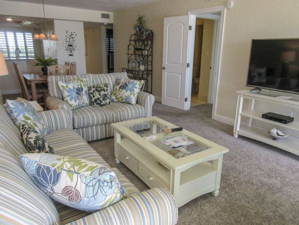 Fort Myers Beach Luxury Condo - 2-Bedroom Oceanfront Vacation Rental