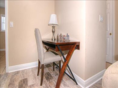 Indian Shores Luxury 2 Bedroom Vacation Condo Close to Beach Indian Shores Luxury 2 Bedroom Vacation Condo Close to Beach