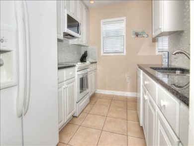 Indian Shores Luxury 2 Bedroom Vacation Condo Close to Beach Indian Shores Luxury 2 Bedroom Vacation Condo Close to Beach