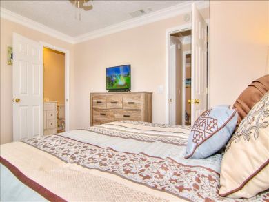 Indian Shores Luxury 2 Bedroom Vacation Condo Close to Beach Indian Shores Luxury 2 Bedroom Vacation Condo Close to Beach