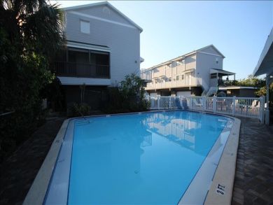 Indian Shores Luxury 2 Bedroom Vacation Condo Close to Beach Indian Shores Luxury 2 Bedroom Vacation Condo Close to Beach