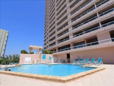 Clearwater Florida - Great Three Bedroom Beach Condo