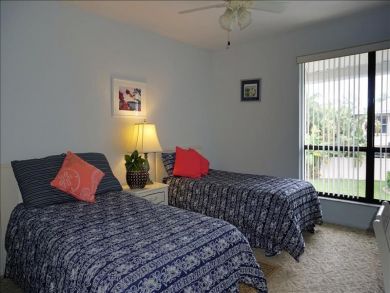 Bradenton Beach 2 Bedroom Condo Sleeps 6 Guests Fishing Dock
