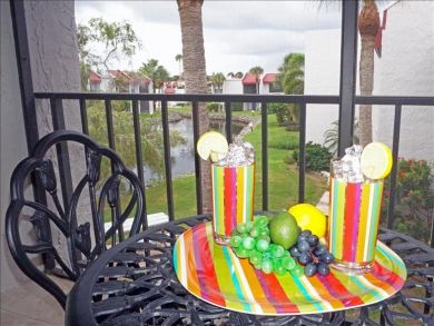 Bradenton Beach 2 Bedroom Condo Sleeps 6 Guests Fishing Dock