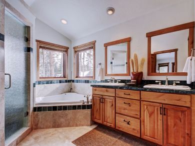 Stunning Breckenridge Ski Lodge - additional view, photo 4