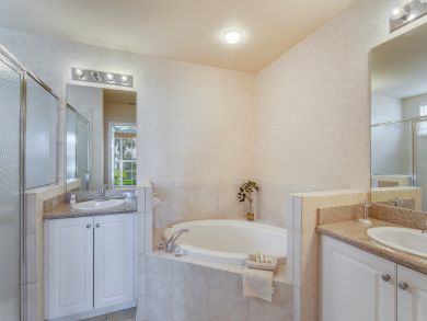 Naples Home 907640