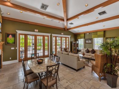 Naples Home 907640