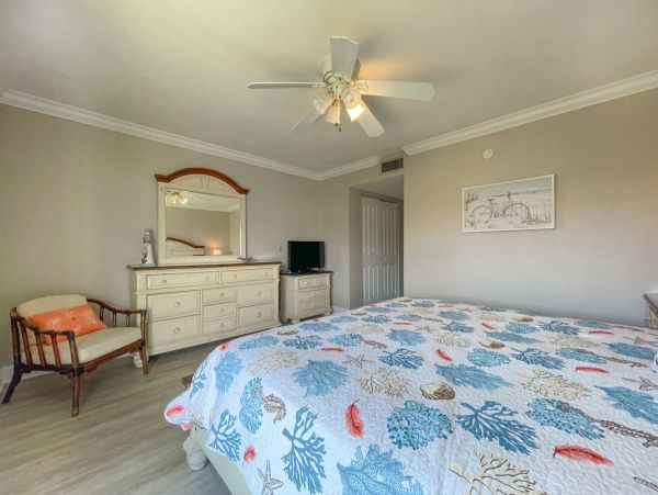 Anna Maria Island Holmes Beach Condo 907645