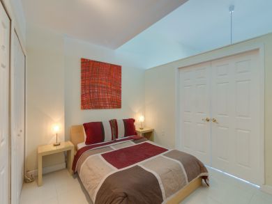 Miami Beach Condo 907650