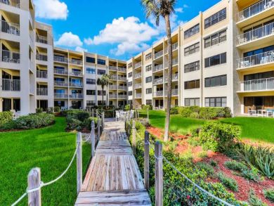 New Smyrna Beach Vacation Condo Sleeps Four Guests