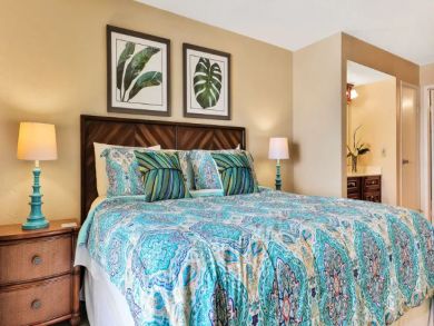 New Smyrna Beach Vacation Condo Sleeps Four Guests