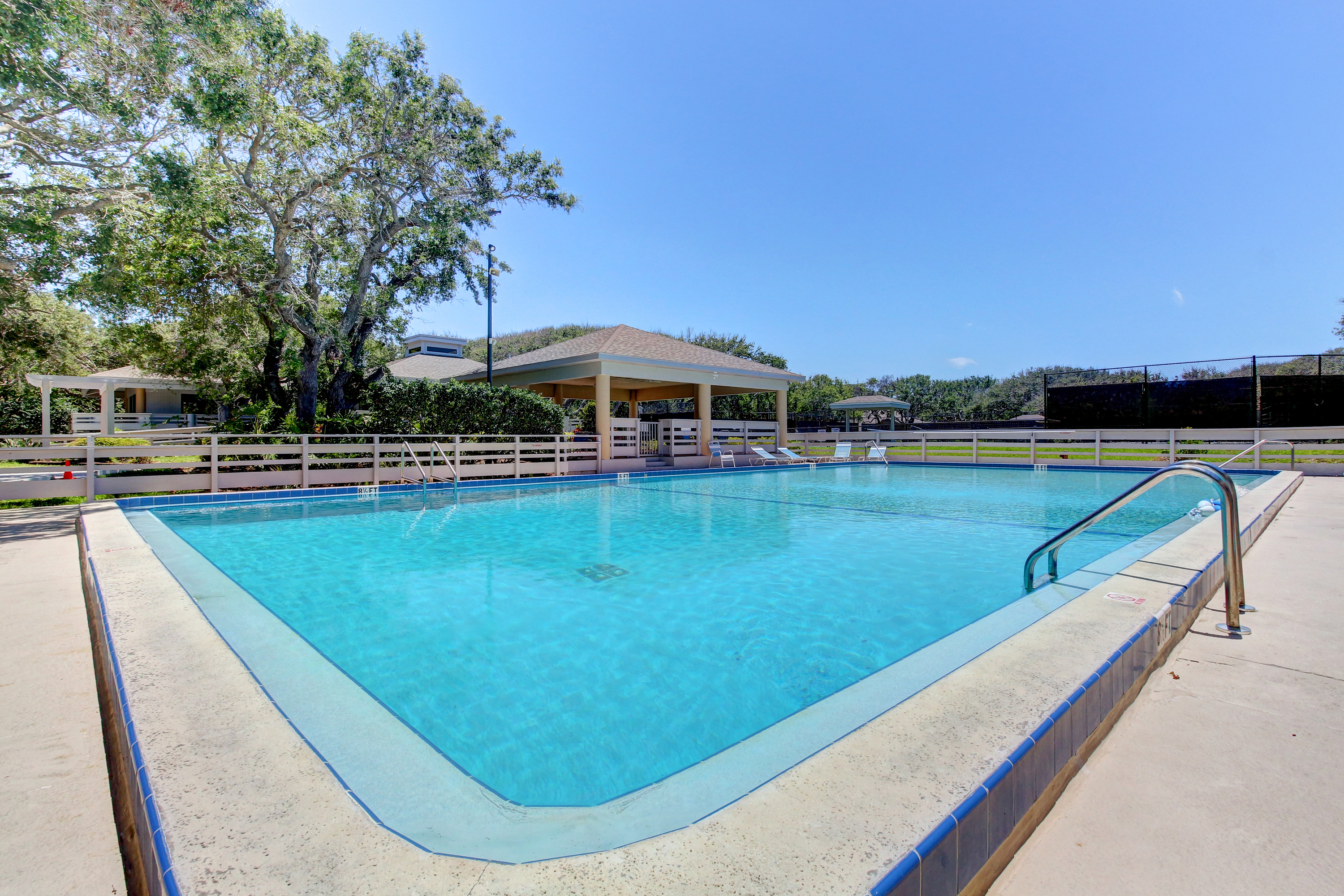 New Smyrna Beach Condo 907664