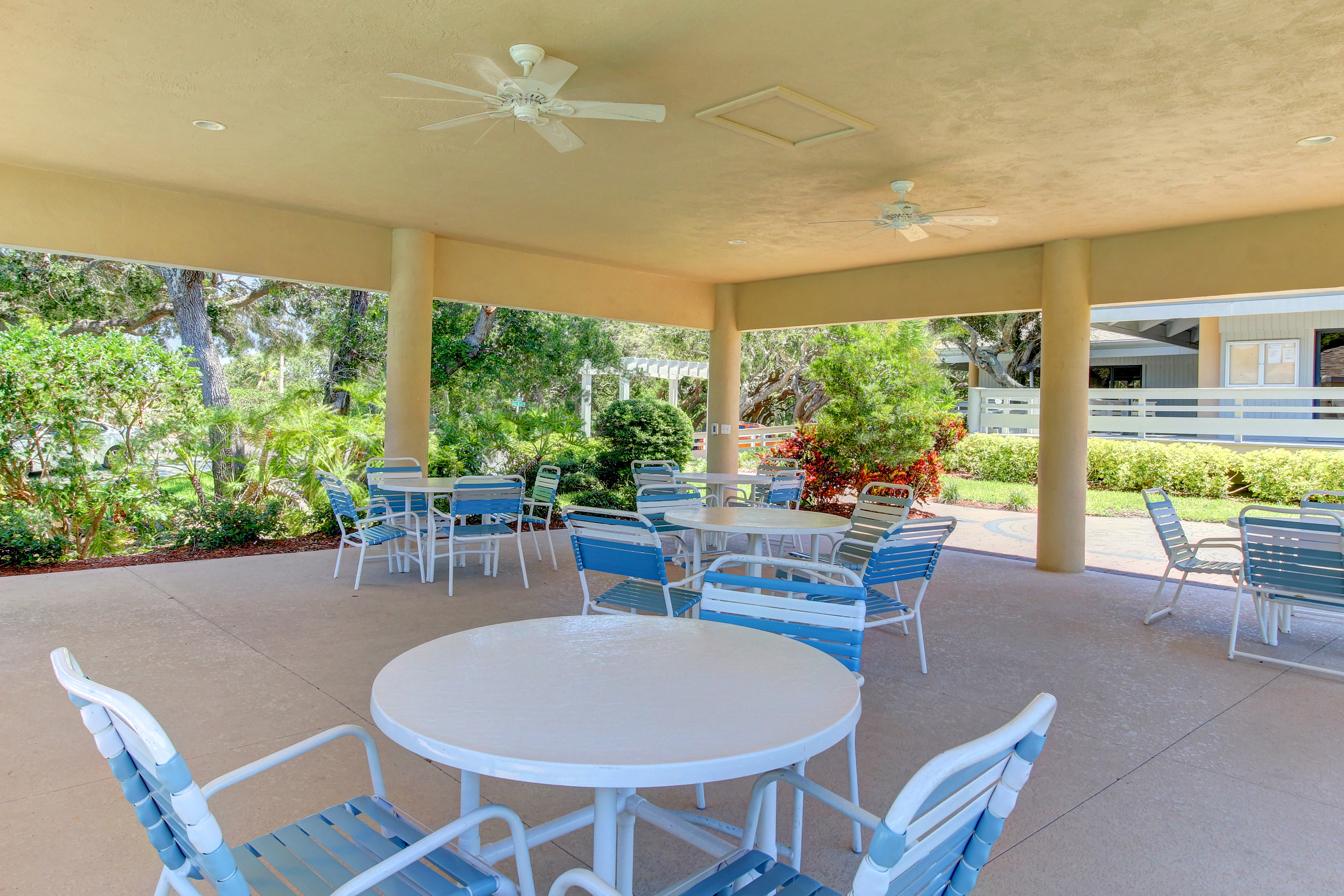 New Smyrna Beach Condo 907664