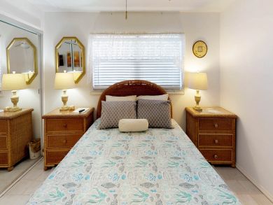 Cocoa Beach Condo 907678