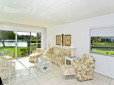 Bayside ground floor unit 200' to beach Bayside ground floor unit 200' to beach