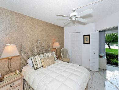 Bayside ground floor unit 200' to beach Bayside ground floor unit 200' to beach