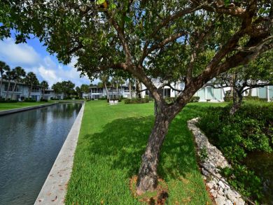 Bayside ground floor unit 200' to beach Bayside ground floor unit 200' to beach
