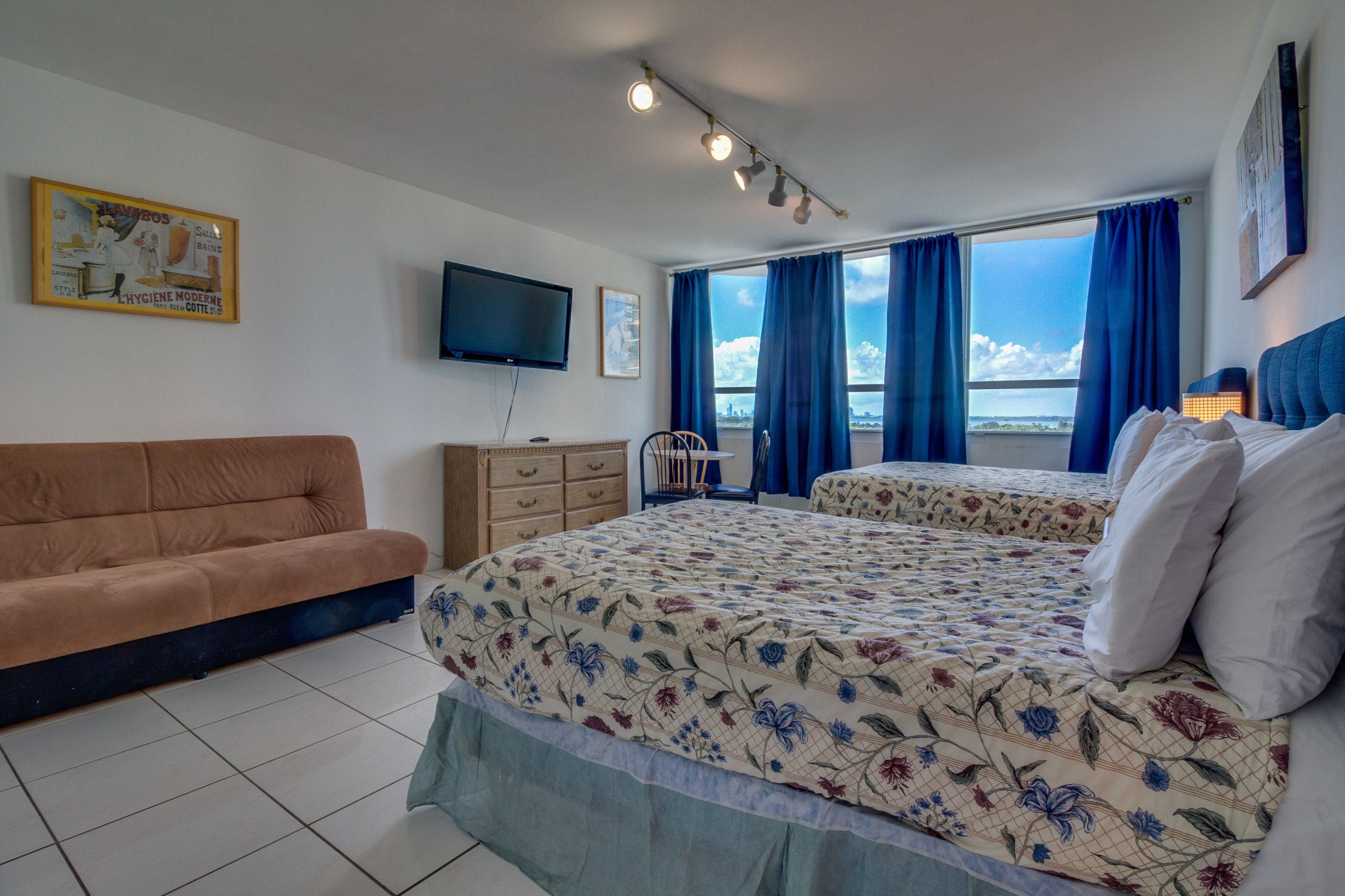 Miami Beach Condo 907688