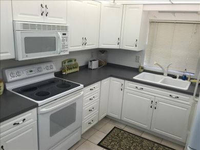 Value Two Bedroom Vacation Condo in Bradenton Florida Value Two Bedroom Vacation Condo in Bradenton Florida
